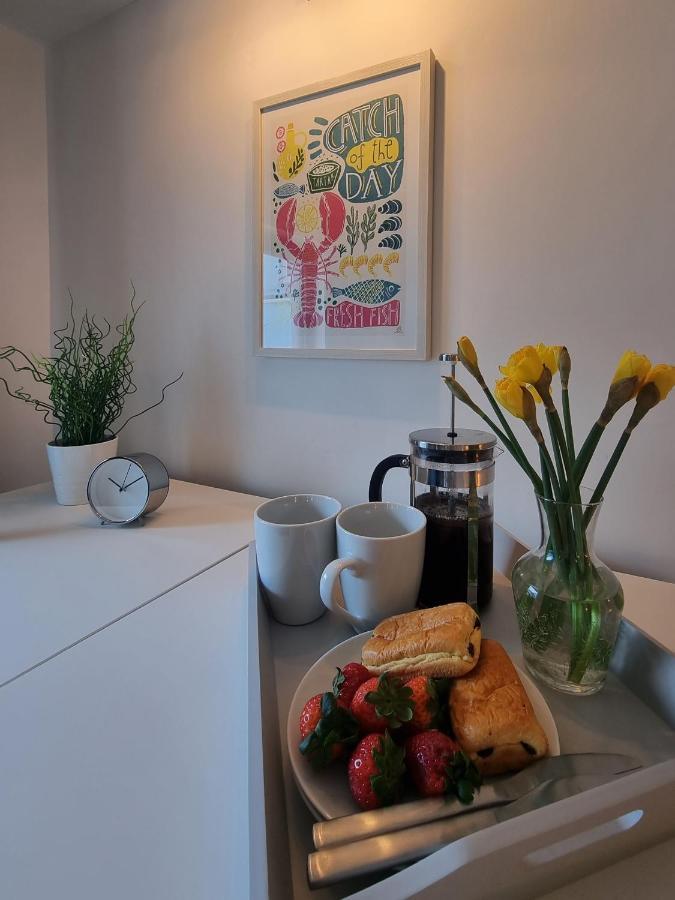 The Bunker-Luxe Central Falmouth Getaway With Stunning Sea Views Buitenkant foto