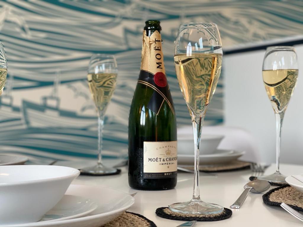 The Bunker-Luxe Central Falmouth Getaway With Stunning Sea Views Buitenkant foto